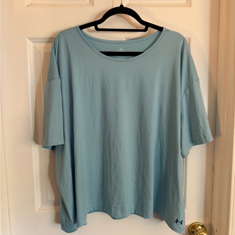 Under Armour Women's Blue Short Sleeve Tee